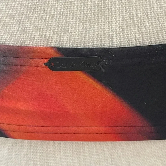 Calvin Klein Women's Standard Bra Top with Removable Soft Cups - Picture 14 of 14